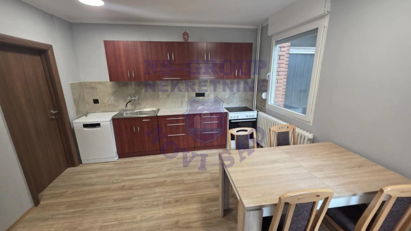 Stan na prodaju Novi Sad 72m2, 580774