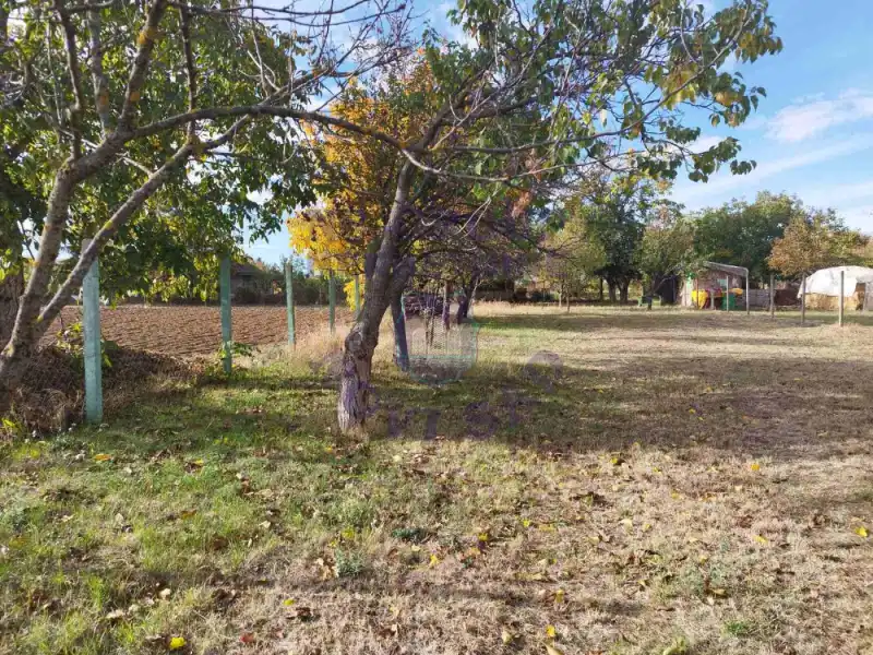 Plac na prodaju Petrovaradin 1471m2, 580725