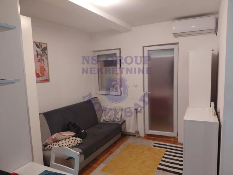 stan na prodaju Novi Sad, 28m2 580783