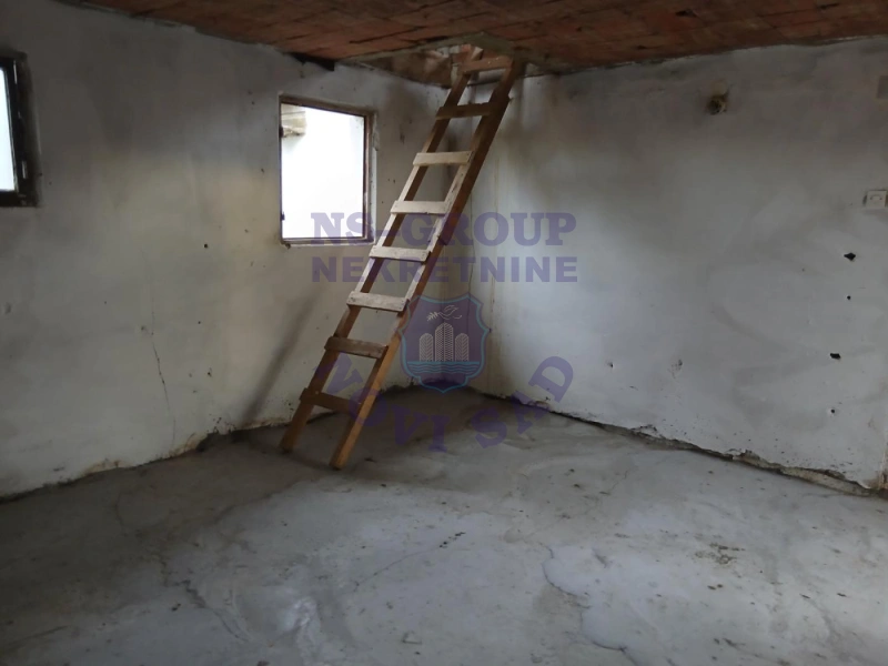 Kuća na prodaju Čortanovci 30m2, 580747