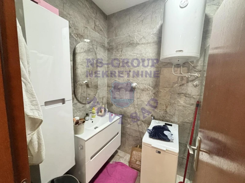 Stan na prodaju Novi Sad 90m2, 580833