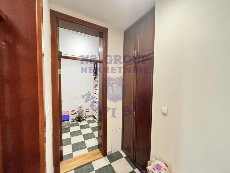 Stan na prodaju Novi Sad 90m2, 580833