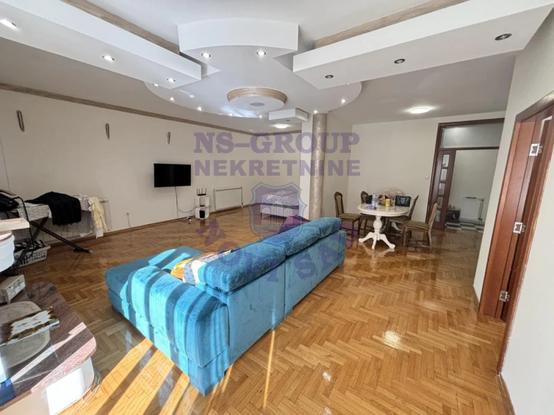 Stan na prodaju Novi Sad 90m2, 580833