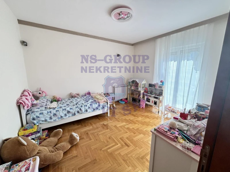 Stan na prodaju Novi Sad 90m2, 580833