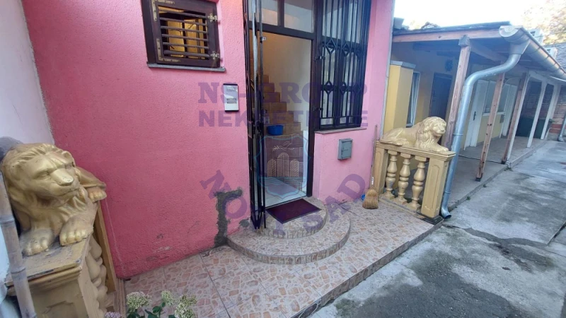 stan na prodaju Novi Sad, 120m2 580886