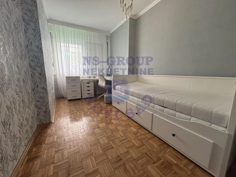 Stan na prodaju Novi Sad 80m2, 580882