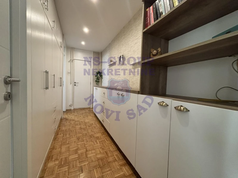 Stan na prodaju Novi Sad 80m2, 580882