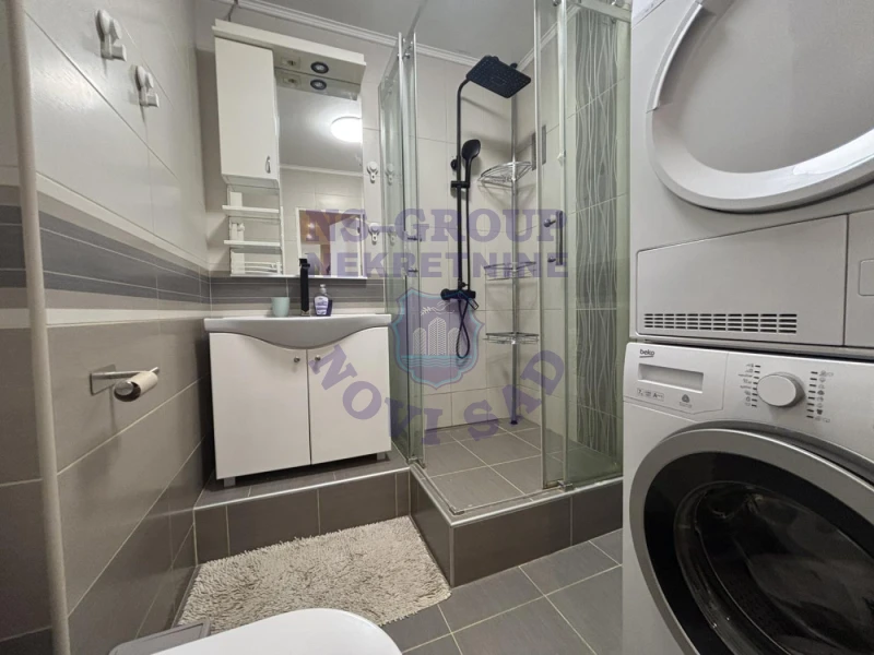 Stan na prodaju Novi Sad 80m2, 580882