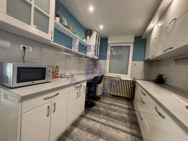 Stan na prodaju Novi Sad 80m2, 580882