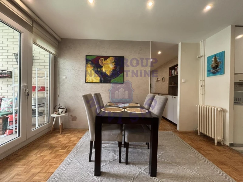 Stan na prodaju Novi Sad 80m2, 580882