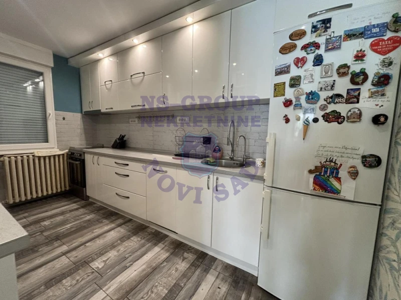 Stan na prodaju Novi Sad 80m2, 580882