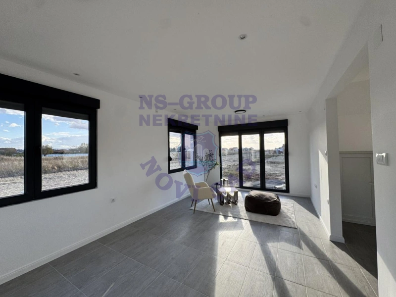 Kuća na prodaju Rumenka 150m2, 570747