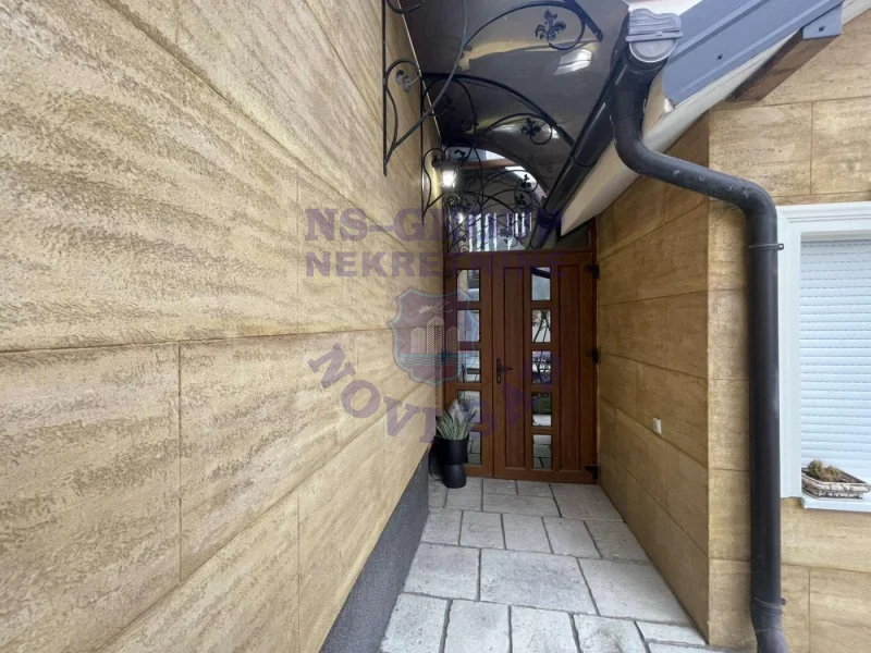 Kuća na prodaju Sremski Karlovci 123m2, 580924