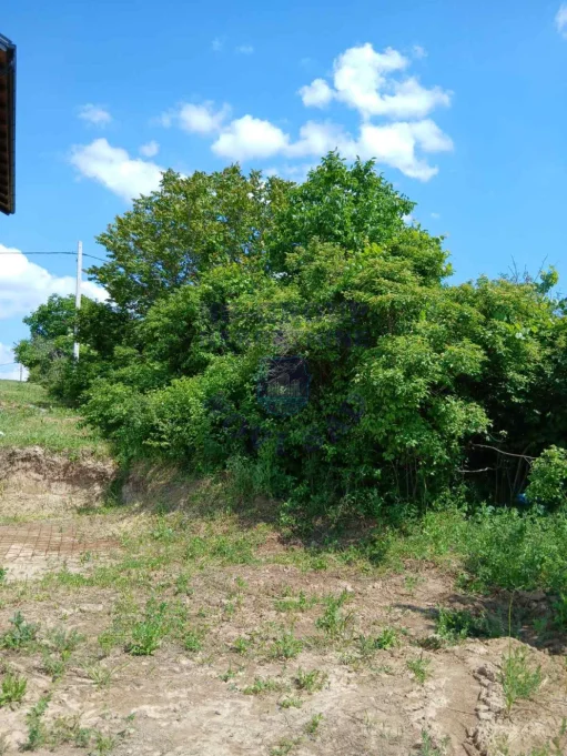 Plac na prodaju Ledinci 1499m2, 555087