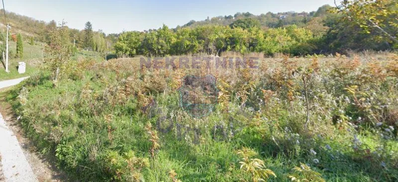 Plac na prodaju Sremska Kamenica 948m2, 580836