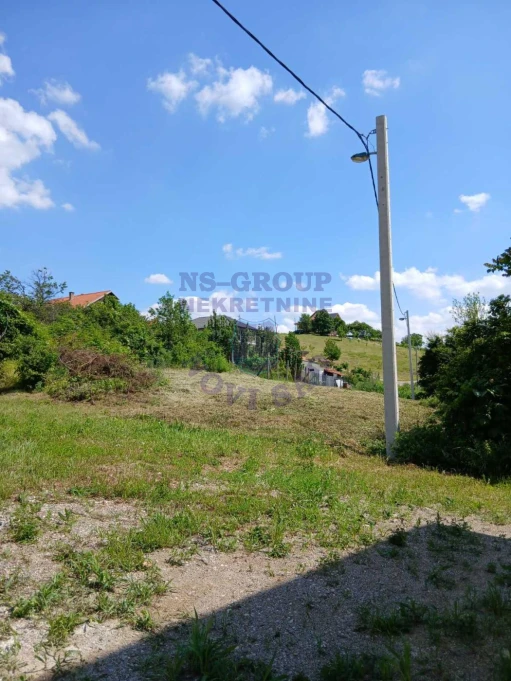 Plac na prodaju Ledinci 1499m2, 555087