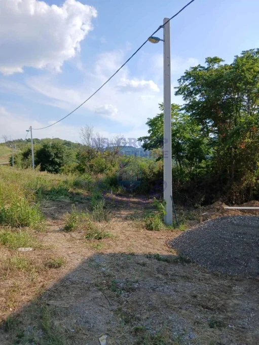 Plac na prodaju Ledinci 1499m2, 555087