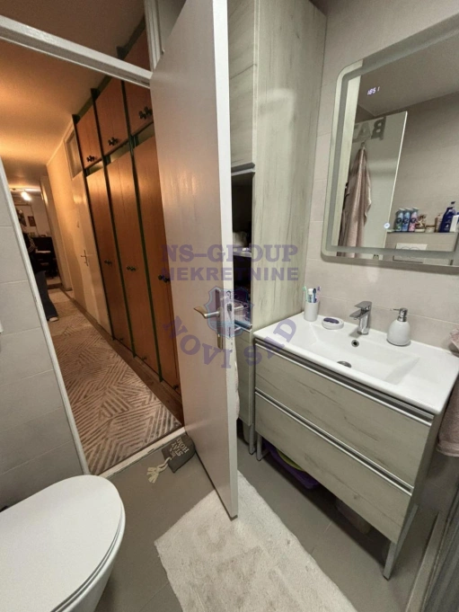 Stan na prodaju Novi Sad 80m2, 580827