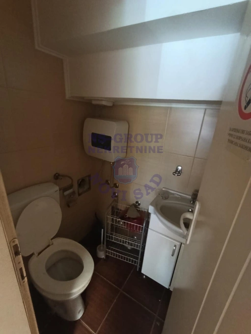 Lokal za izdavanje Novi Sad 52m2, 17811