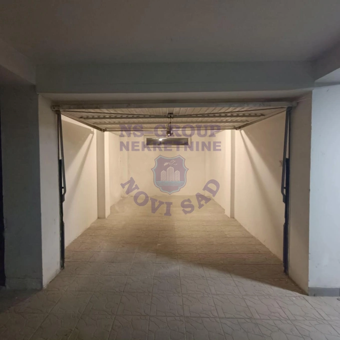 Garaža za izdavanje Novi Sad 15m2, 17812
