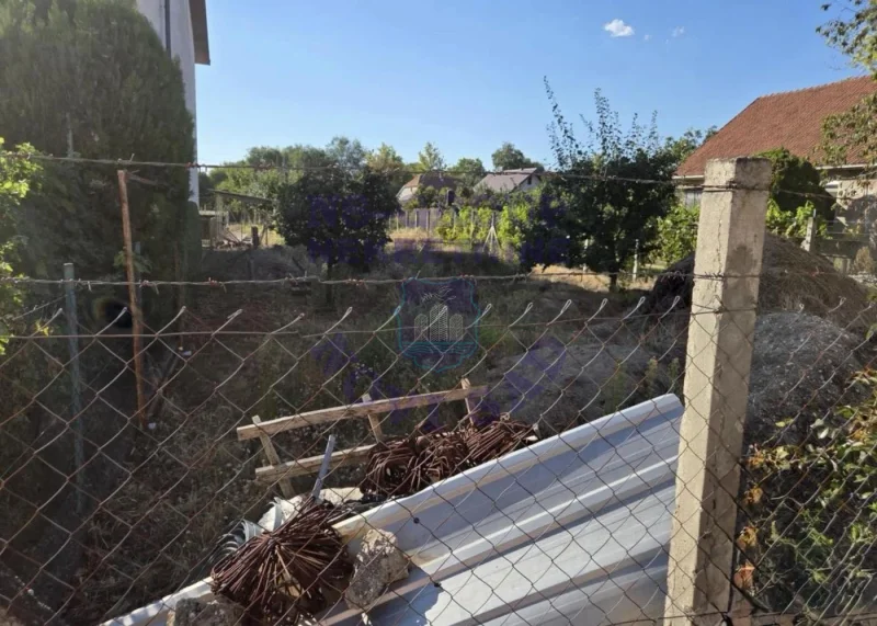 Plac na prodaju Bački Jarak 453m2, 580983
