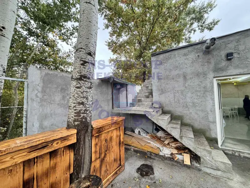 Lokal na prodaju Veternik 350m2, 580991