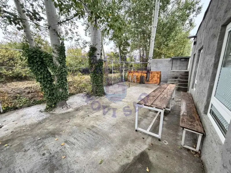 Lokal na prodaju Veternik 350m2, 580991