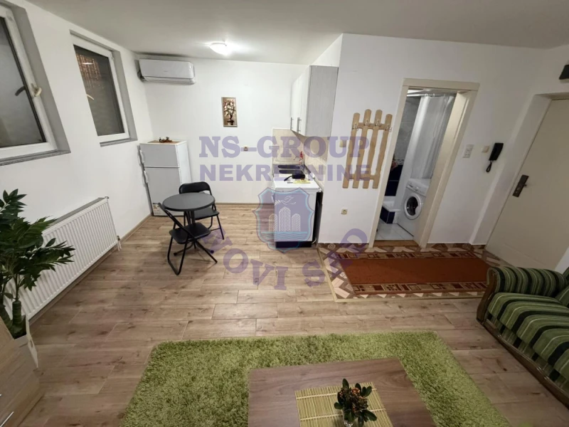 Stan na prodaju Novi Sad 23m2, 581089