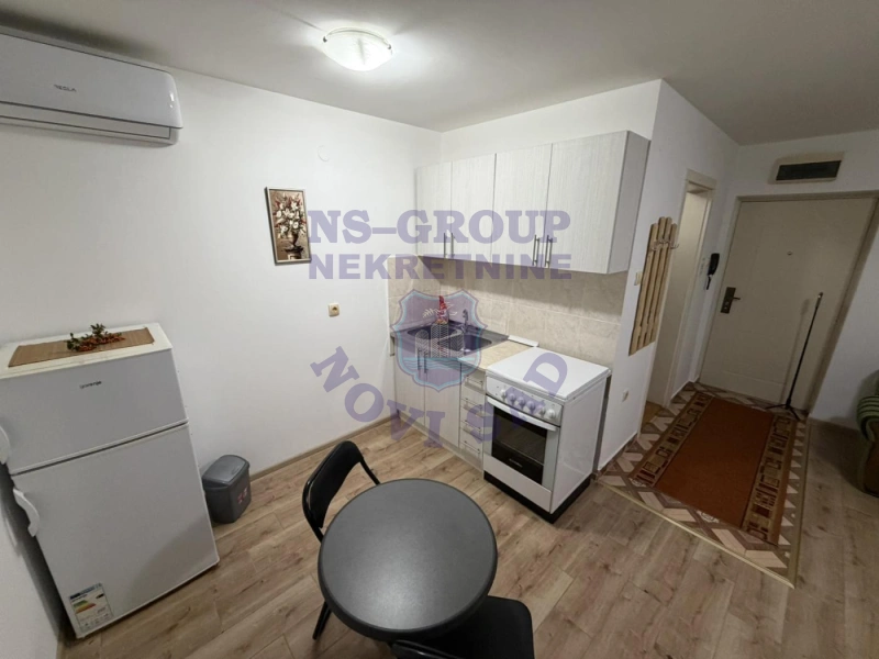 Stan na prodaju Novi Sad 23m2, 581089