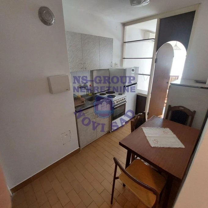 Stan na prodaju Novi Sad 40m2, 11587