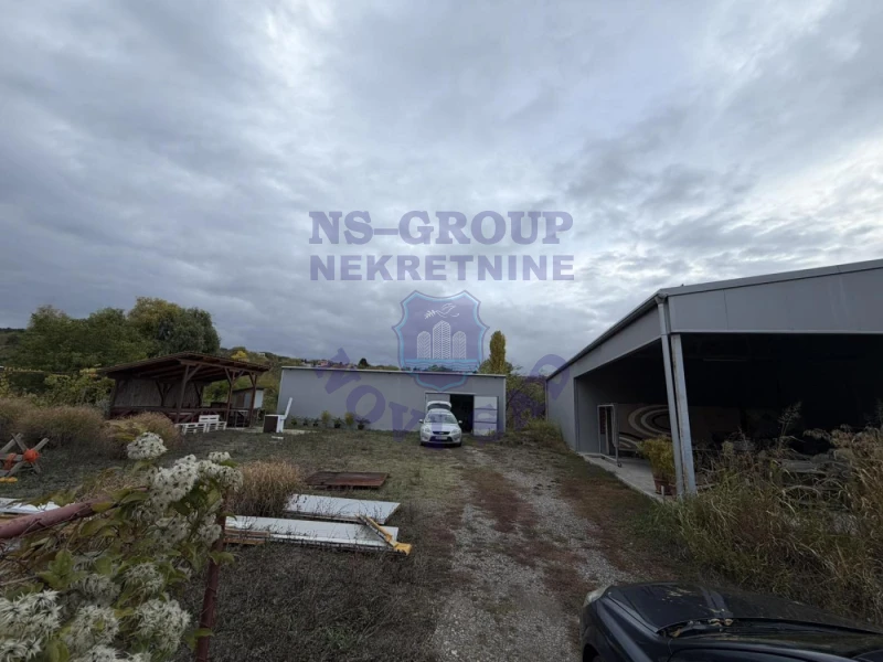 plac na prodaju Petrovaradin, 1300m2 581071