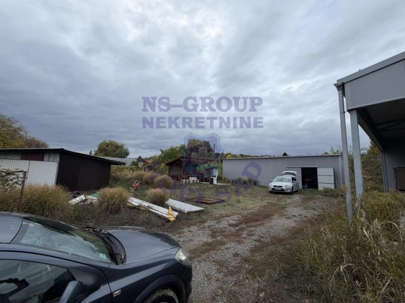 Plac na prodaju Petrovaradin 1300m2, 581071