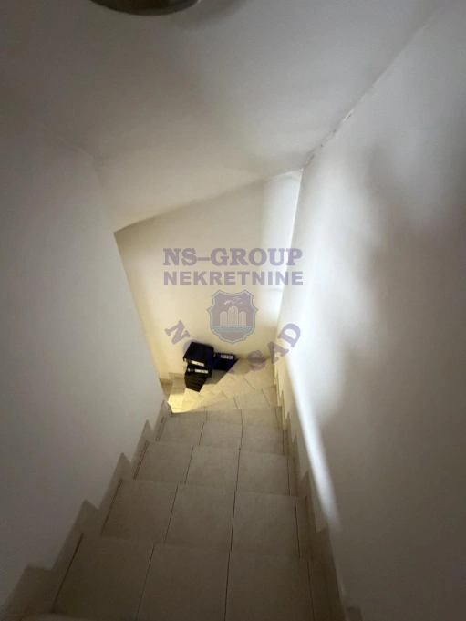 Kuća na prodaju Novi Sad 557m2, 580958
