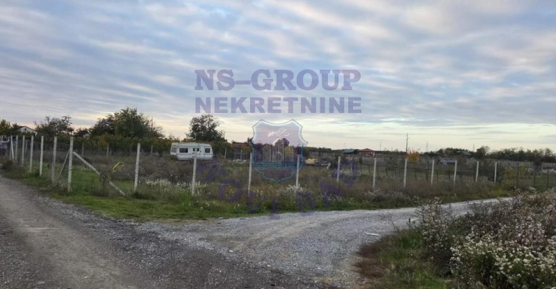 Plac na prodaju Rumenka 1000m2, 581092