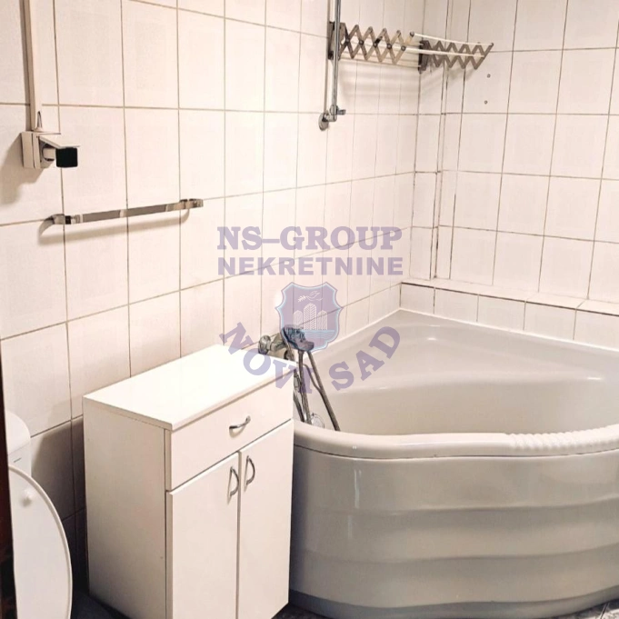Stan za izdavanje Novi Sad 72m2, 17817