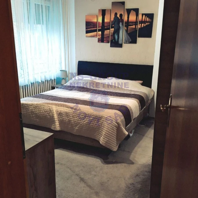 Stan za izdavanje Novi Sad 72m2, 17817