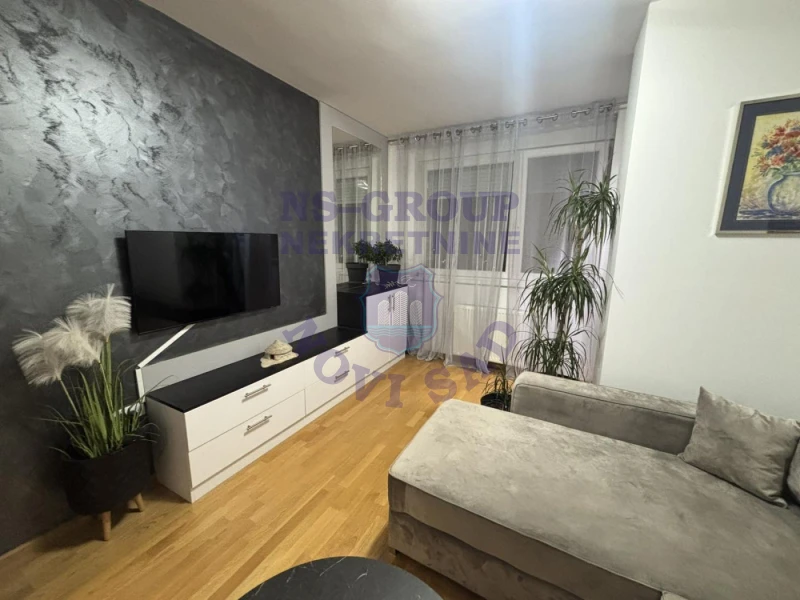 Stan na prodaju Novi Sad 75m2, 581204