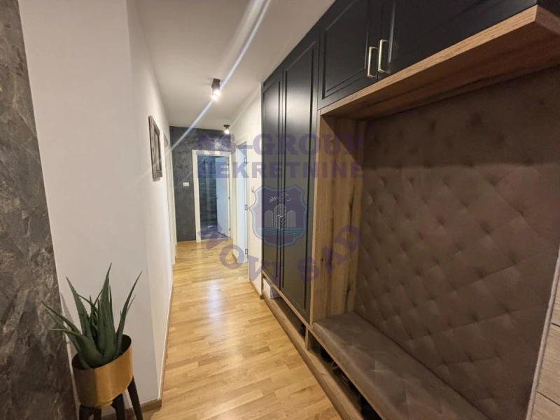 Stan na prodaju Novi Sad 75m2, 581204