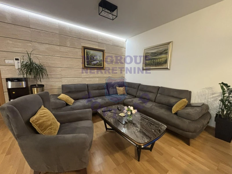 stan na prodaju Novi Sad, 75m2 581204